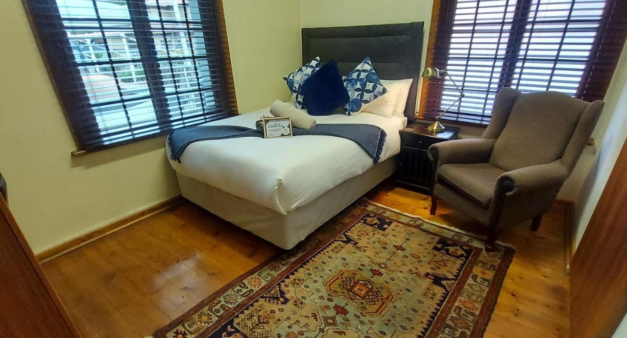 The Oak Potch Guesthouse Potchefstroom Exterior foto